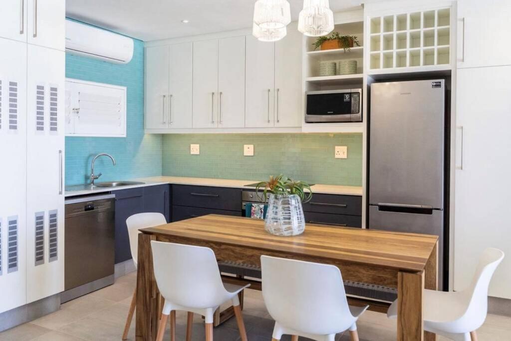 Waterfront Getaway, 2 Bedroom Seaside Bliss Umdloti Exterior foto